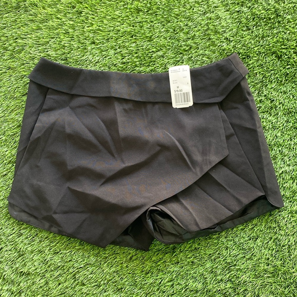 Forever 21 Black Skort Brand New Size M